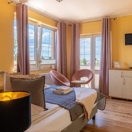 Monika Ii Oda ve Kahvaltı 3*