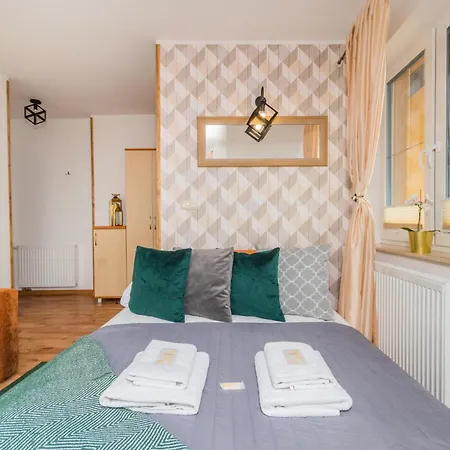 Monika Ii Bed & Breakfast *
