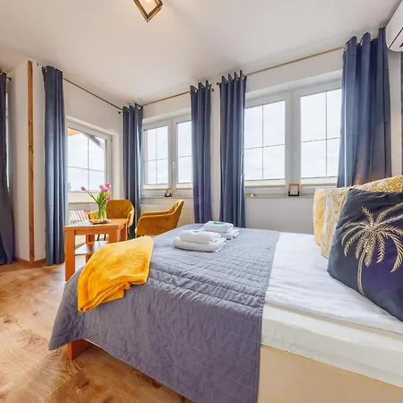 Monika Ii Bed & Breakfast Krynica Morska